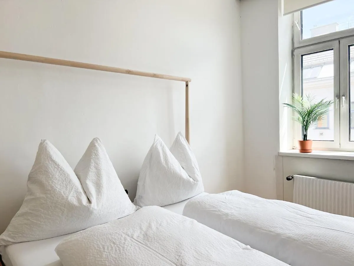 Central Apartment Next To Belvedere Castle Vienne 0*,